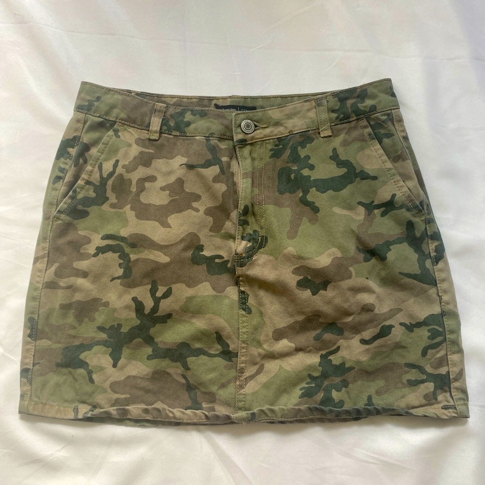Medium Camo denim skirt